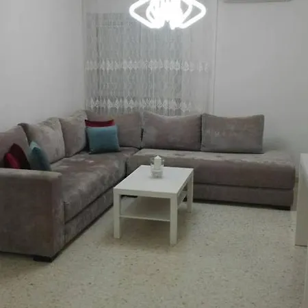 شقة Comfy, Convenient & Classy Apartment, All For You *