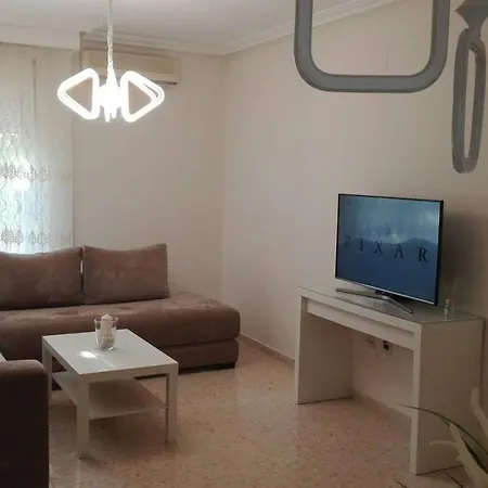 Comfy, Convenient & Classy Apartment, All For You شقة جيريز