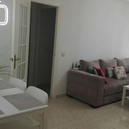 شقة Comfy, Convenient & Classy Apartment, All For You *